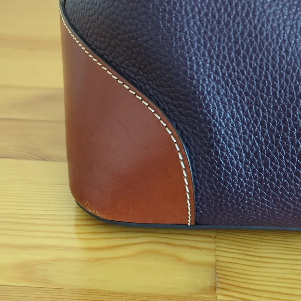 Dooney & Bourke pre owned